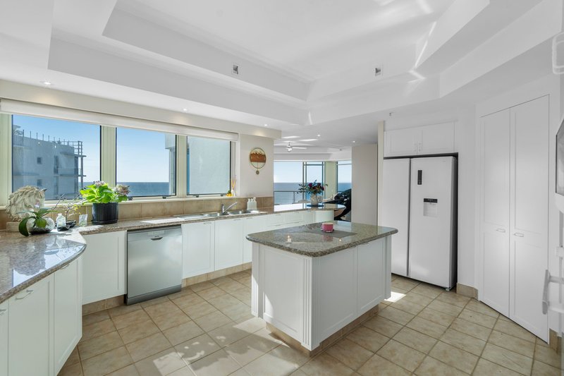 Photo - 63/100 Old Burleigh Road, Broadbeach QLD 4218 - Image 13