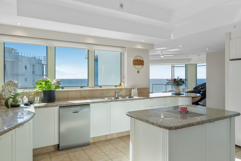 Photo - 63/100 Old Burleigh Road, Broadbeach QLD 4218 - Image 15