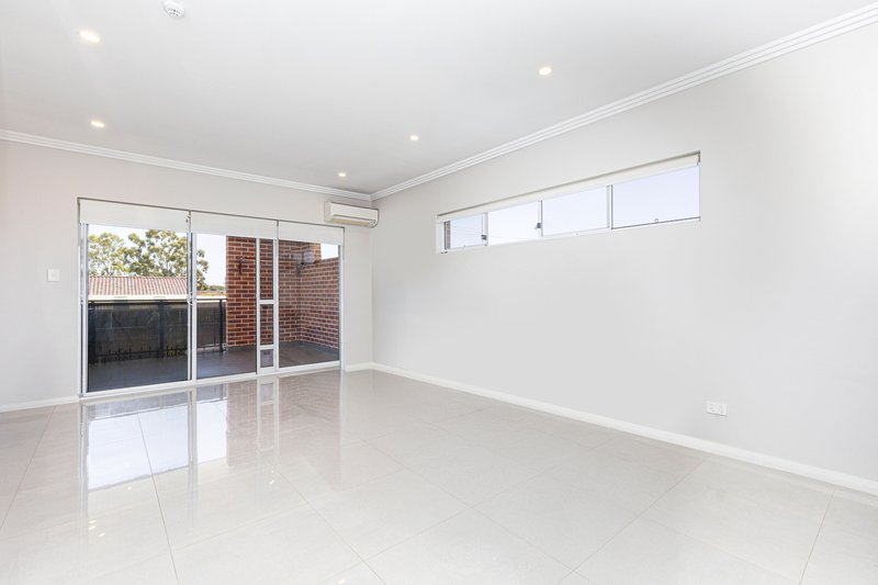 Photo - 6/31A North Street, Midland WA 6056 - Image 4