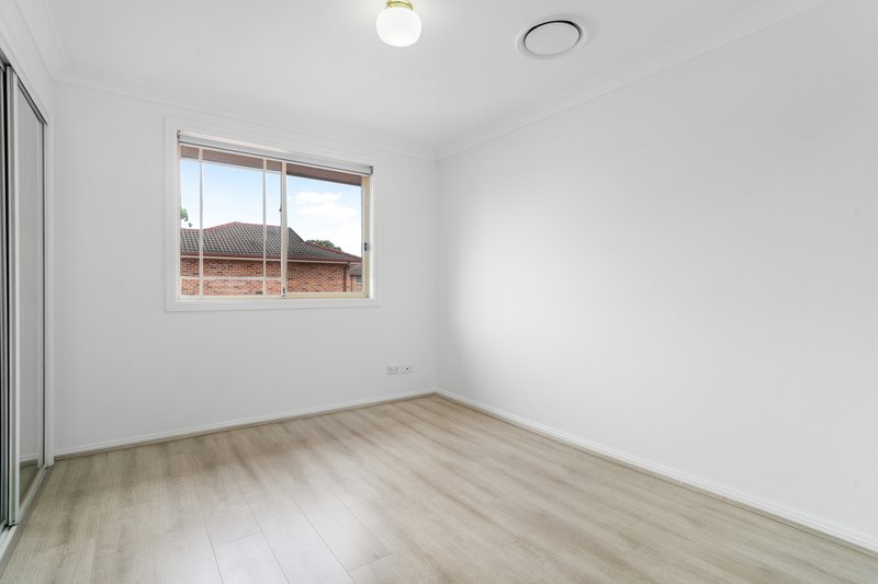 Photo - 6/32 Lovegrove Street, Quakers Hill NSW 2763 - Image 6