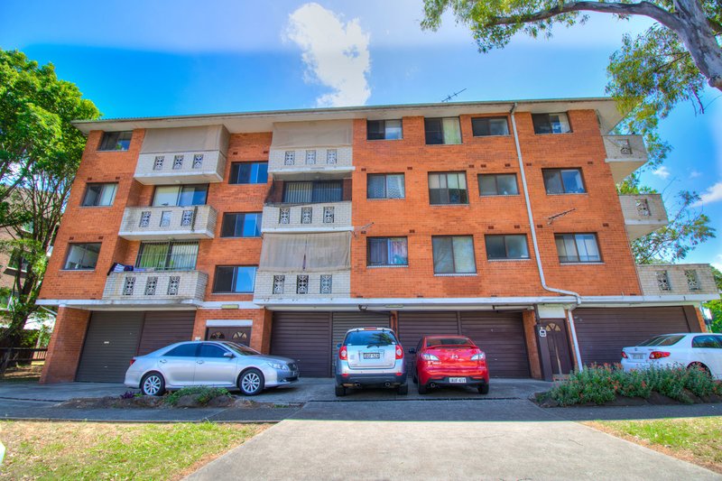 6/32 Remembrance Avenue, Warwick Farm NSW 2170