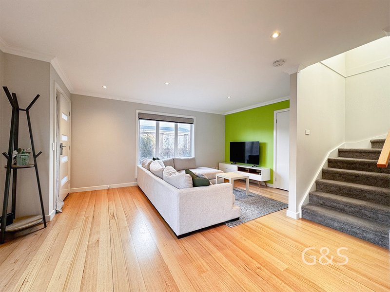 Photo - 6/320 Canterbury Road, Bayswater North VIC 3153 - Image 2