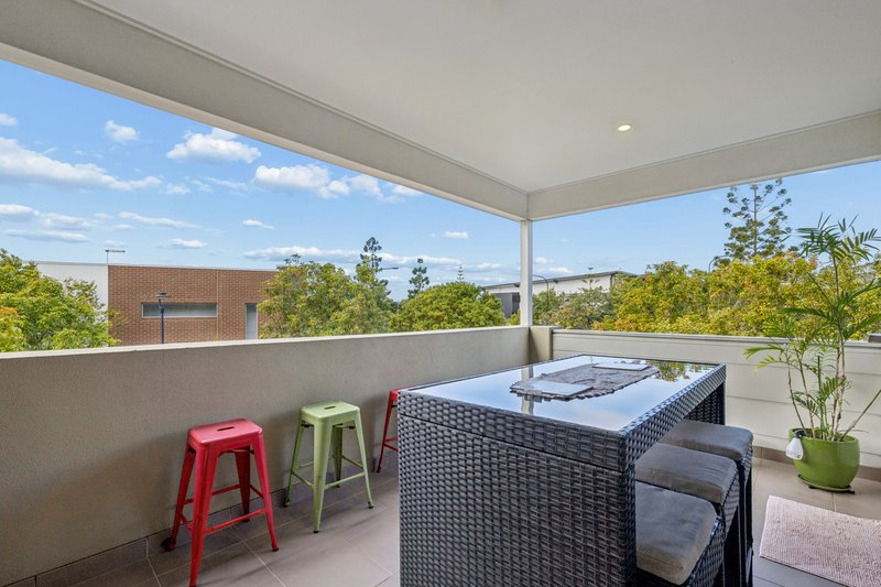 Photo - 63/25 The Corso , North Lakes QLD 4509 - Image 9