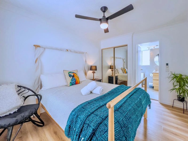 Photo - 6/33 Cypress Avenue, Surfers Paradise QLD 4217 - Image 2
