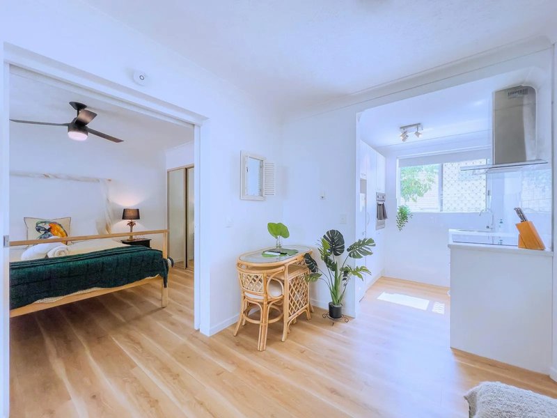 Photo - 6/33 Cypress Avenue, Surfers Paradise QLD 4217 - Image 7