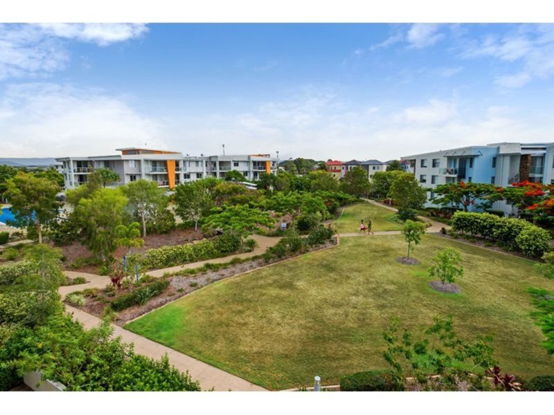 633/64-68 Sickle Avenue, Hope Island QLD 4212