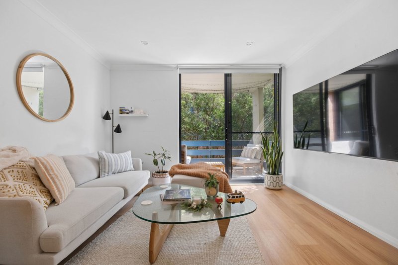 Photo - 6/34-36 The Crescent, Dee Why NSW 2099 - Image 2