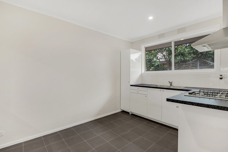 Photo - 6/35-37 Ashley Street, Reservoir VIC 3073 - Image 5