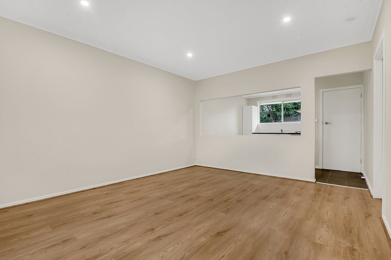 Photo - 6/35-37 Ashley Street, Reservoir VIC 3073 - Image 8