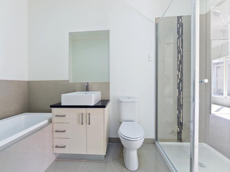Photo - 6/35-37 Fitzpatrick Drive, Altona Meadows VIC 3028 - Image 5