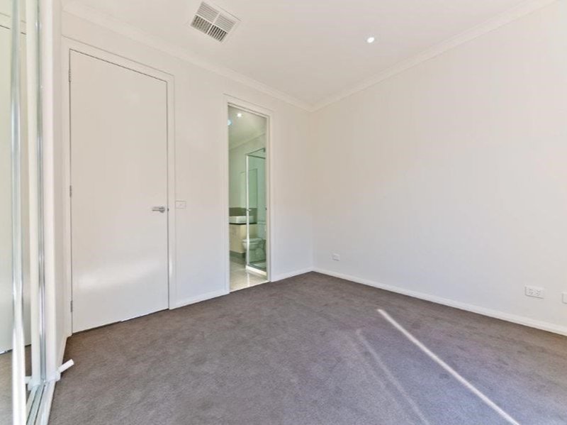 Photo - 6/35-37 Fitzpatrick Drive, Altona Meadows VIC 3028 - Image 6