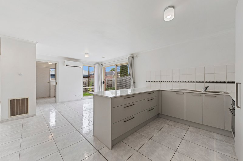 Photo - 6/35-41 Henry Street, Pakenham VIC 3810 - Image 3