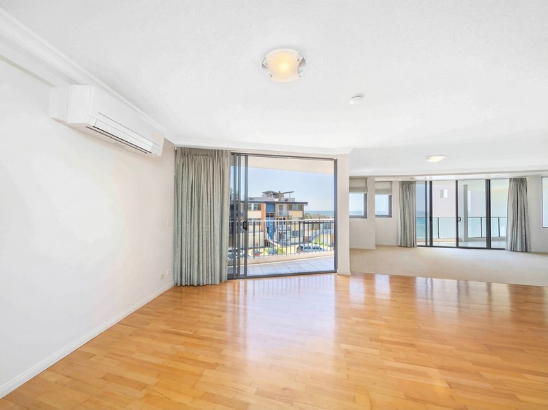 Photo - 6/36-38 Prince Edward Parade, Redcliffe QLD 4020 - Image 4
