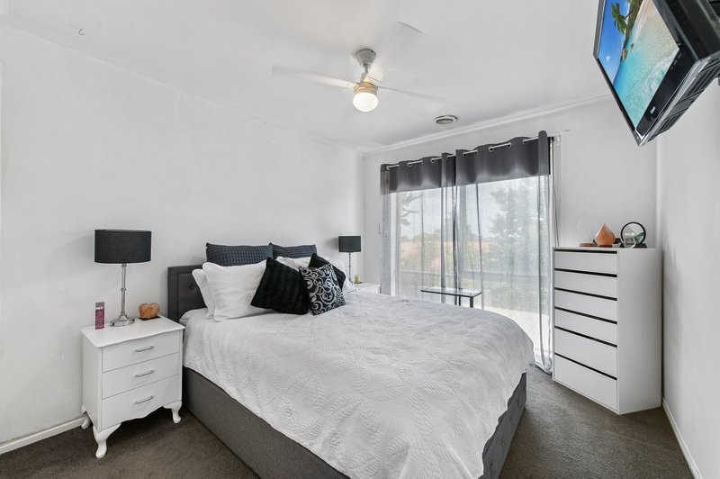 Photo - 6/36A Robinsons Road, Deer Park VIC 3023 - Image 9