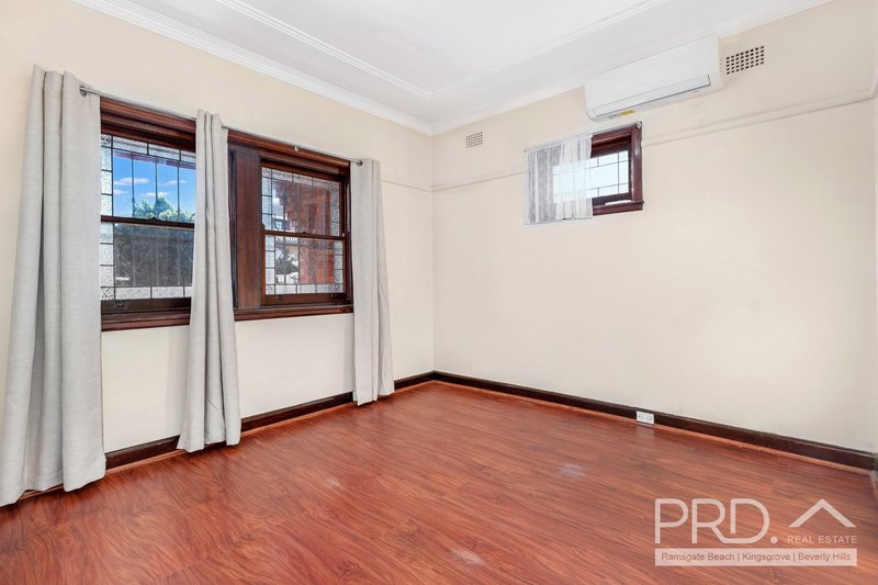 Photo - 638 Homer Street, Kingsgrove NSW 2208 - Image 6