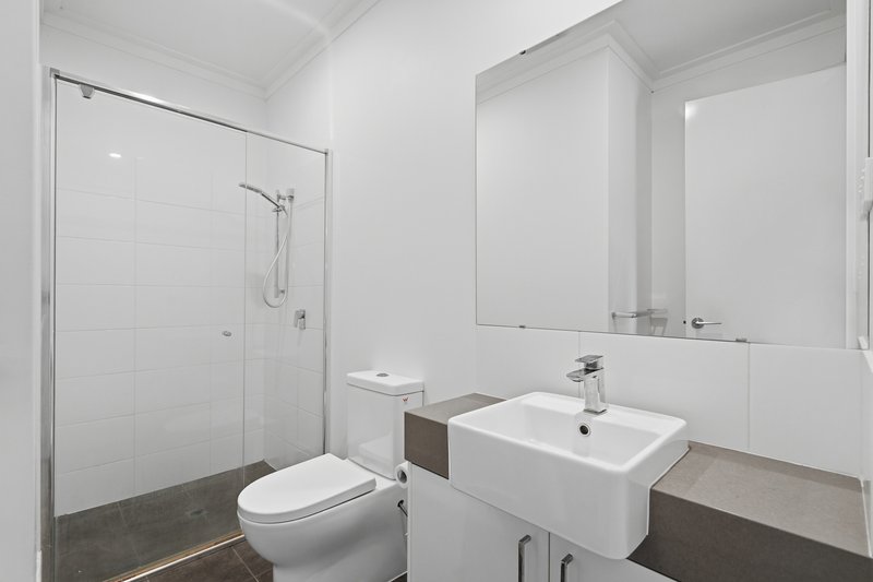 Photo - 6/393 Abernethy Road, Cloverdale WA 6105 - Image 30