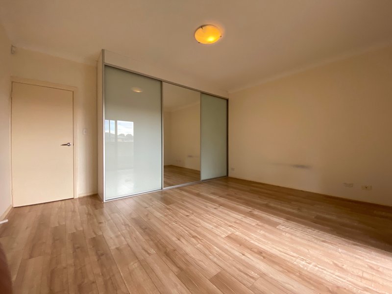 Photo - 63A Issac Street, Peakhurst NSW 2210 - Image 5