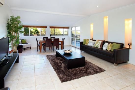 Photo - 63a Wilclarke Street, Upper Mount Gravatt QLD 4122 - Image 2