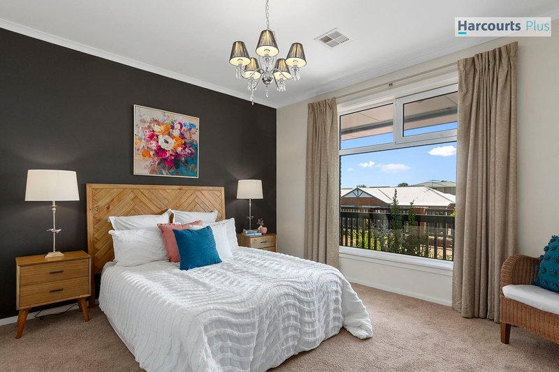 Photo - 64-66 Ragamuffin Drive, Hallett Cove SA 5158 - Image 19