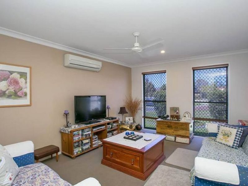 Photo - 64 Aldea Cct , Bracken Ridge QLD 4017 - Image 4