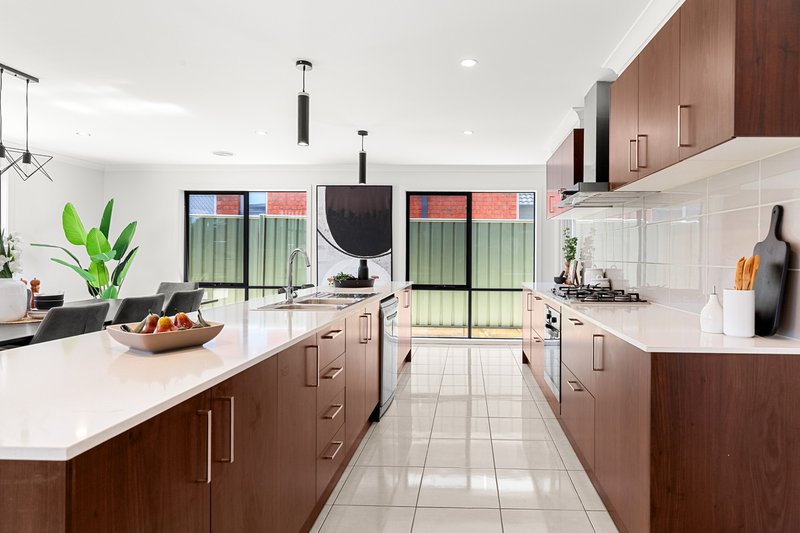 Photo - 64 Aldridge Road, Wyndham Vale VIC 3024 - Image 3