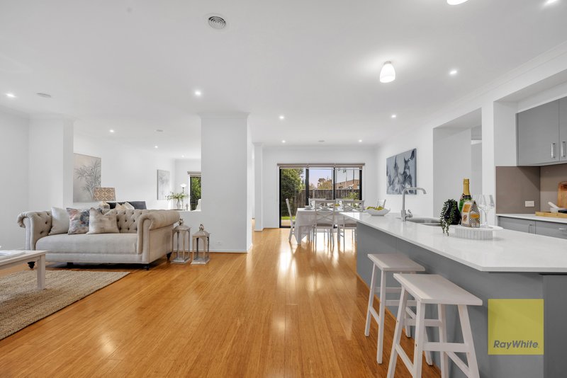 Photo - 64 Alison Street, Truganina VIC 3029 - Image 5