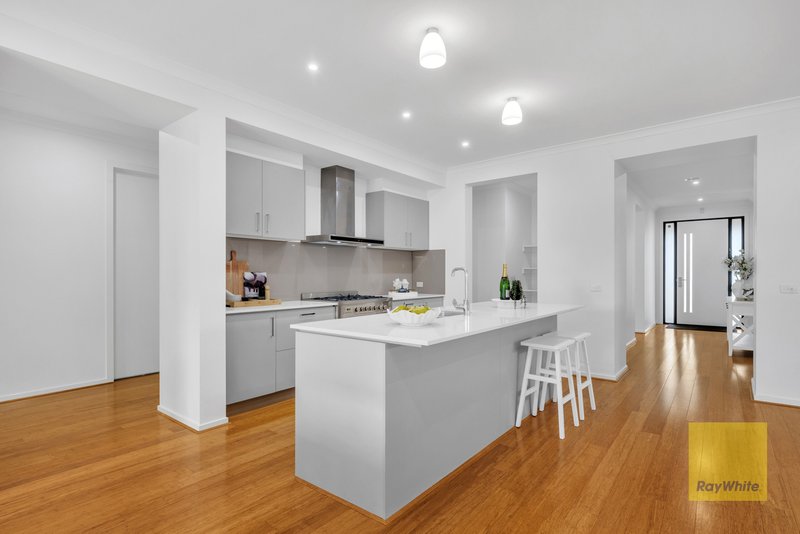 Photo - 64 Alison Street, Truganina VIC 3029 - Image 9