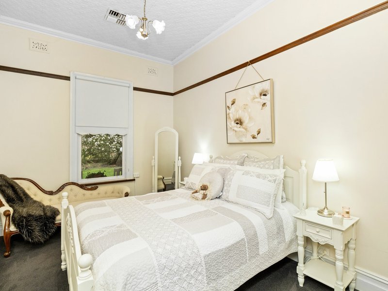 Photo - 64 Allanan Street, Young NSW 2594 - Image 20