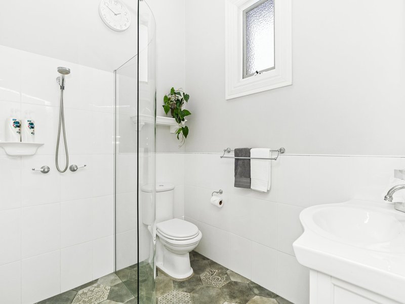 Photo - 64 Allanan Street, Young NSW 2594 - Image 24