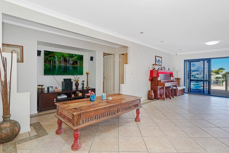 Photo - 64 Allawah Street, Bundall QLD 4217 - Image 7