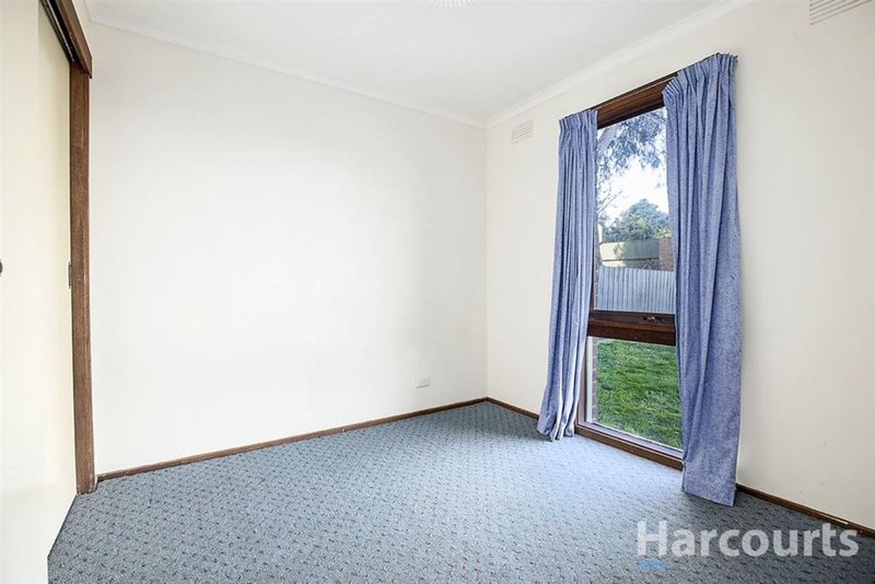 Photo - 64 Allister Avenue, Knoxfield VIC 3180 - Image 7