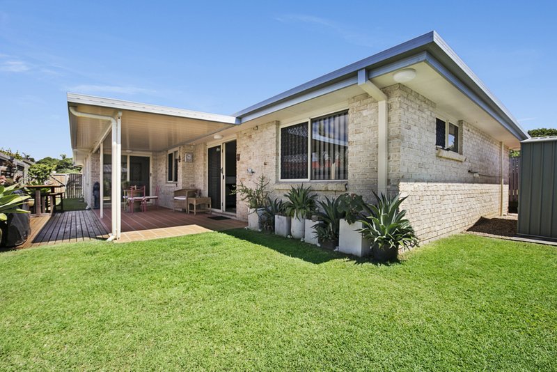 Photo - 64 Amanda Street, Wynnum West QLD 4178 - Image 11