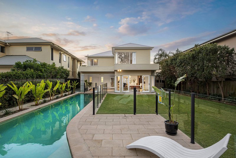 Photo - 64 Amy Street, Hawthorne QLD 4171 - Image 2