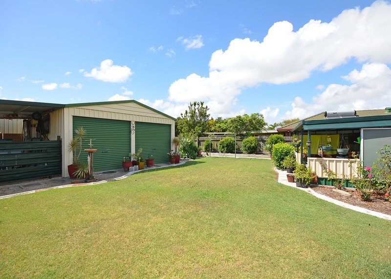 Photo - 64 Anchorage Cct , Point Vernon QLD 4655 - Image 6