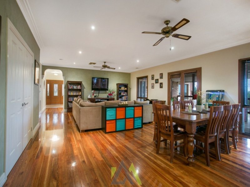 Photo - 64 Apple Berry Avenue, Langwarrin VIC 3910 - Image 4