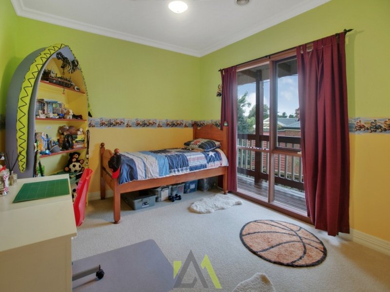 Photo - 64 Apple Berry Avenue, Langwarrin VIC 3910 - Image 13