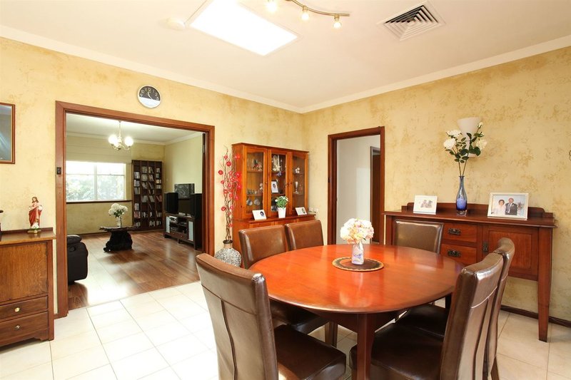 Photo - 64 Ashington Street, Dianella WA 6059 - Image 8