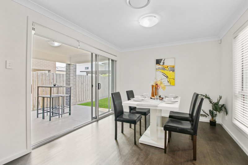 Photo - 64 Avocet Circuit, Marsden Park NSW 2765 - Image 6