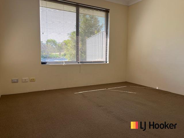 Photo - 64 Beauchamp Loop, Wellard WA 6170 - Image 4