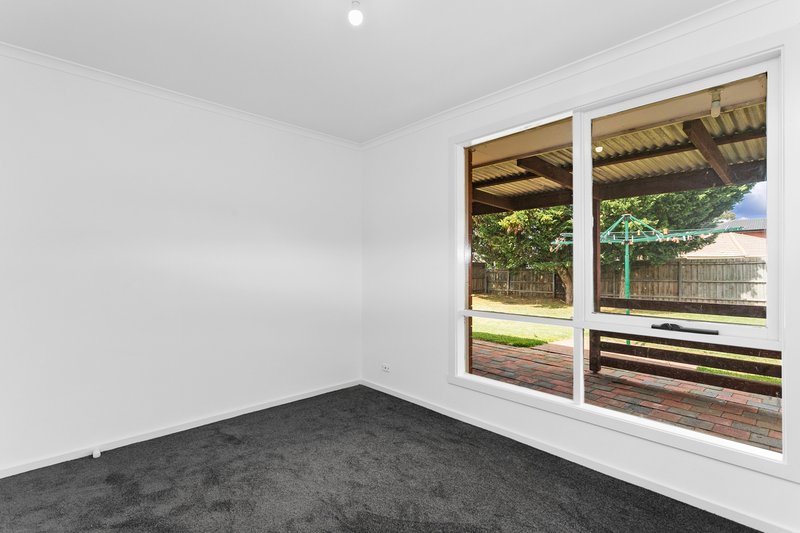 Photo - 64 Bellbridge Drive, Hoppers Crossing VIC 3029 - Image 16