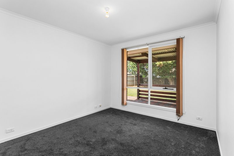 Photo - 64 Bellbridge Drive, Hoppers Crossing VIC 3029 - Image 17