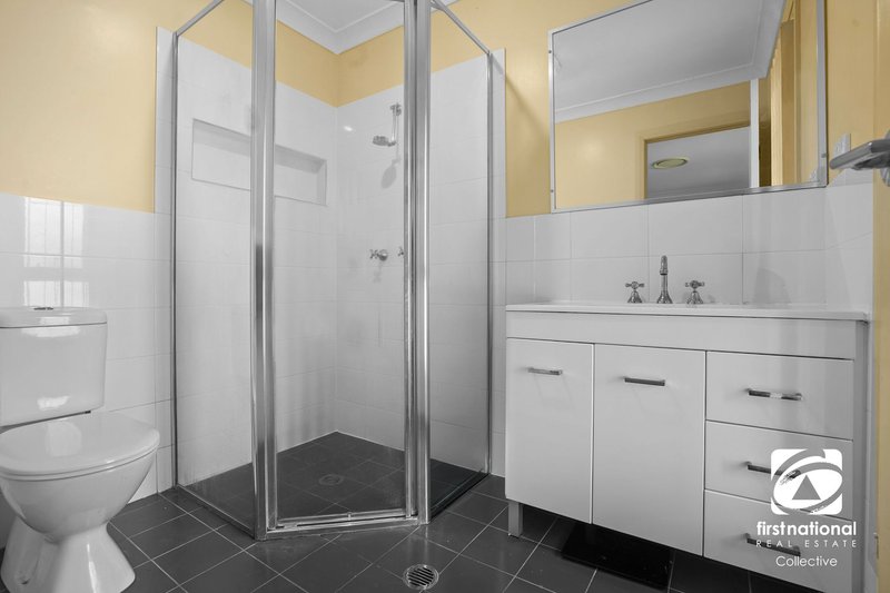 Photo - 64 Belmont Avenue, Spring Farm NSW 2570 - Image 4