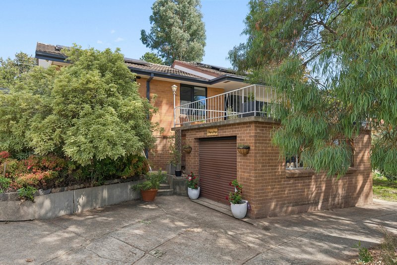 Photo - 64 Bendigo Street, Fisher ACT 2611 - Image 2