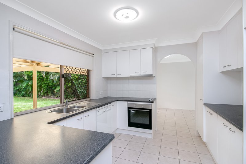 Photo - 64 Bergamont Street, Elanora QLD 4221 - Image 2