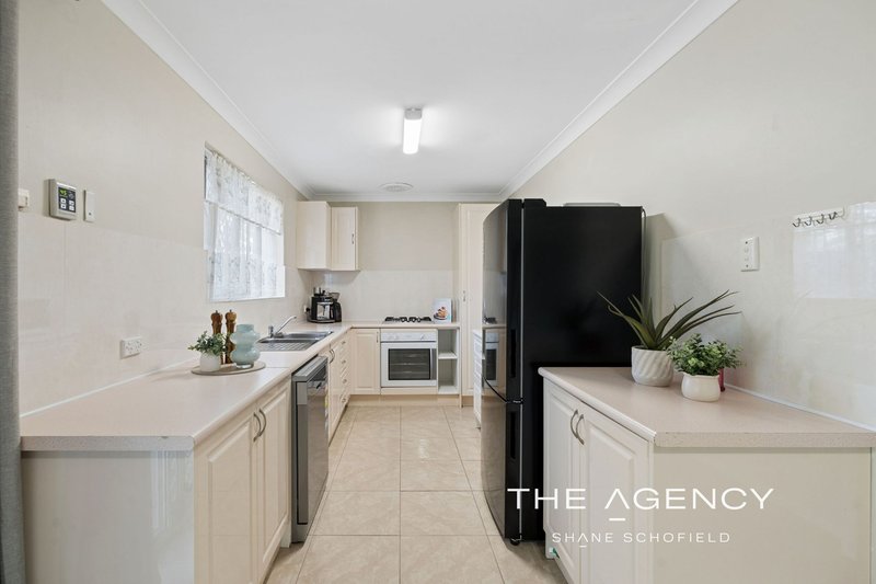Photo - 64 Blackadder Road, Swan View WA 6056 - Image 1