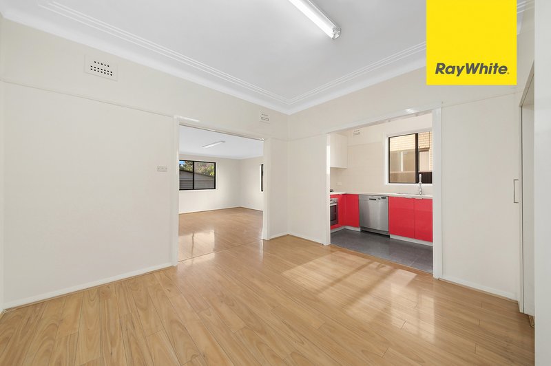 Photo - 64 Bombay Street, Lidcombe NSW 2141 - Image 3