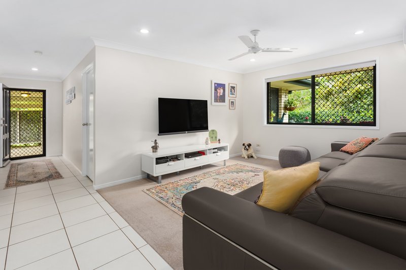 Photo - 64 Braeside Road, Bundamba QLD 4304 - Image 5