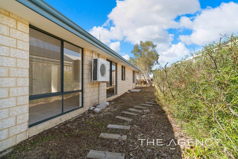 Photo - 64 Brixton Crescent, Ellenbrook WA 6069 - Image 20