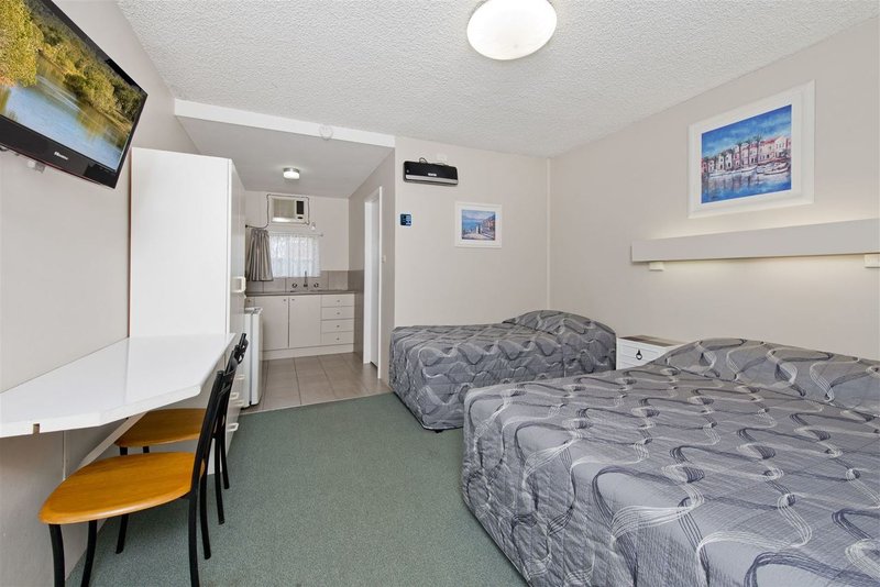 Photo - 64 Burrawan Street, Port Macquarie NSW 2444 - Image 12