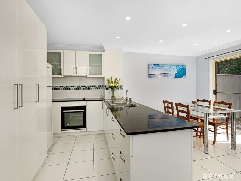 Photo - 6/4 Bushmead Street, Nerang QLD 4211 - Image 3